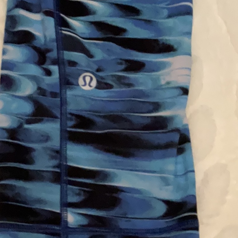 Lululemon Athletica Ocean Wave Leggings - Picture 1 of 9